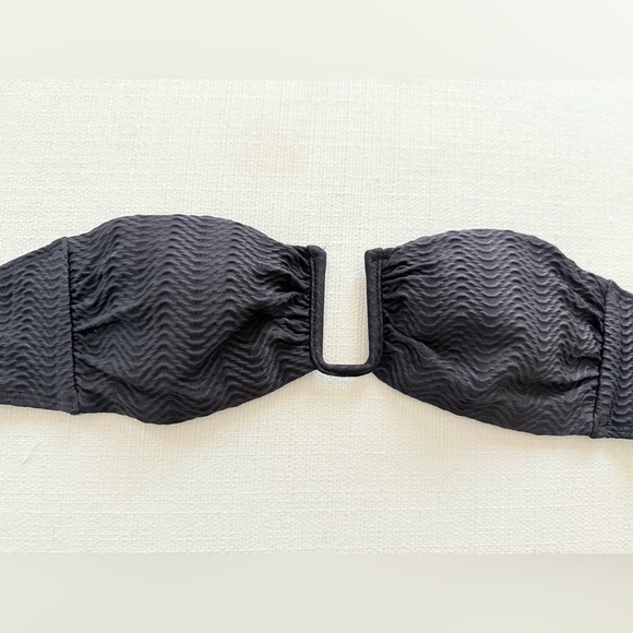 Monday Swimwear Bikini - Picture 2 of 7